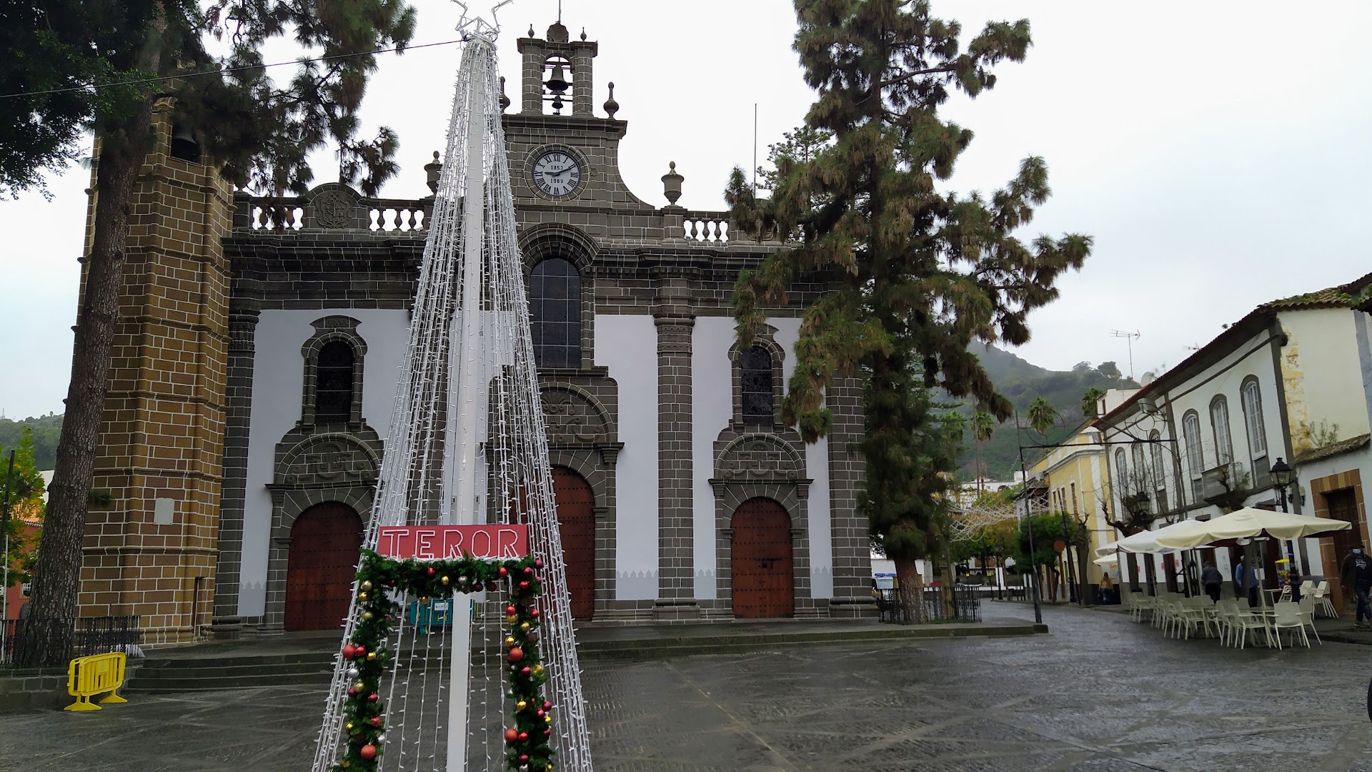Teror