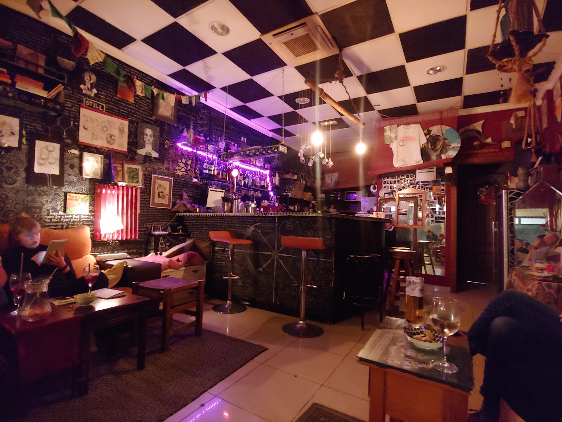 Babel Cocktail Bar