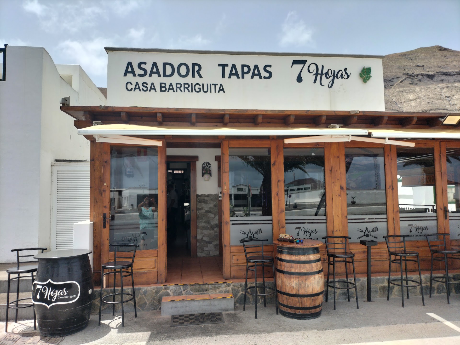 Asador 7 hojas “Casa Barriguita”