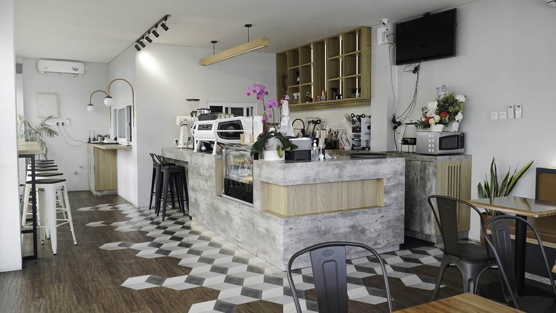 Kava Coffee & Eatery 2.0